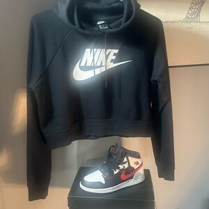 Nike Black and White  Cropped Hoodie SZ M